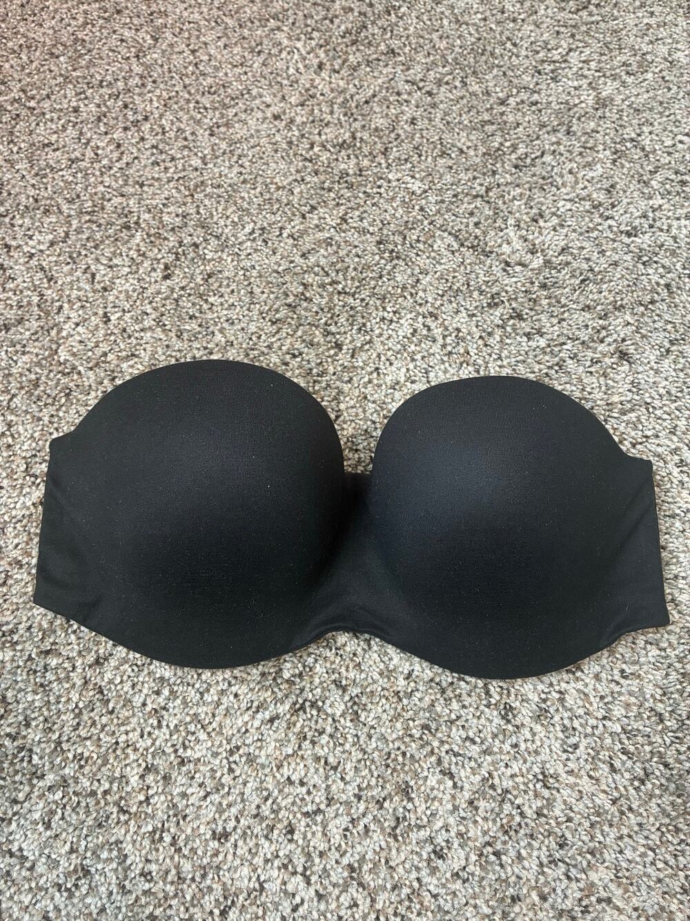 Victoria’s Secret body by Victoria strapless lined bra black 32DD